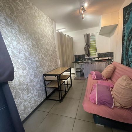 Mobilhome Pour 2 Personnes Le Tampon Bagian luar foto
